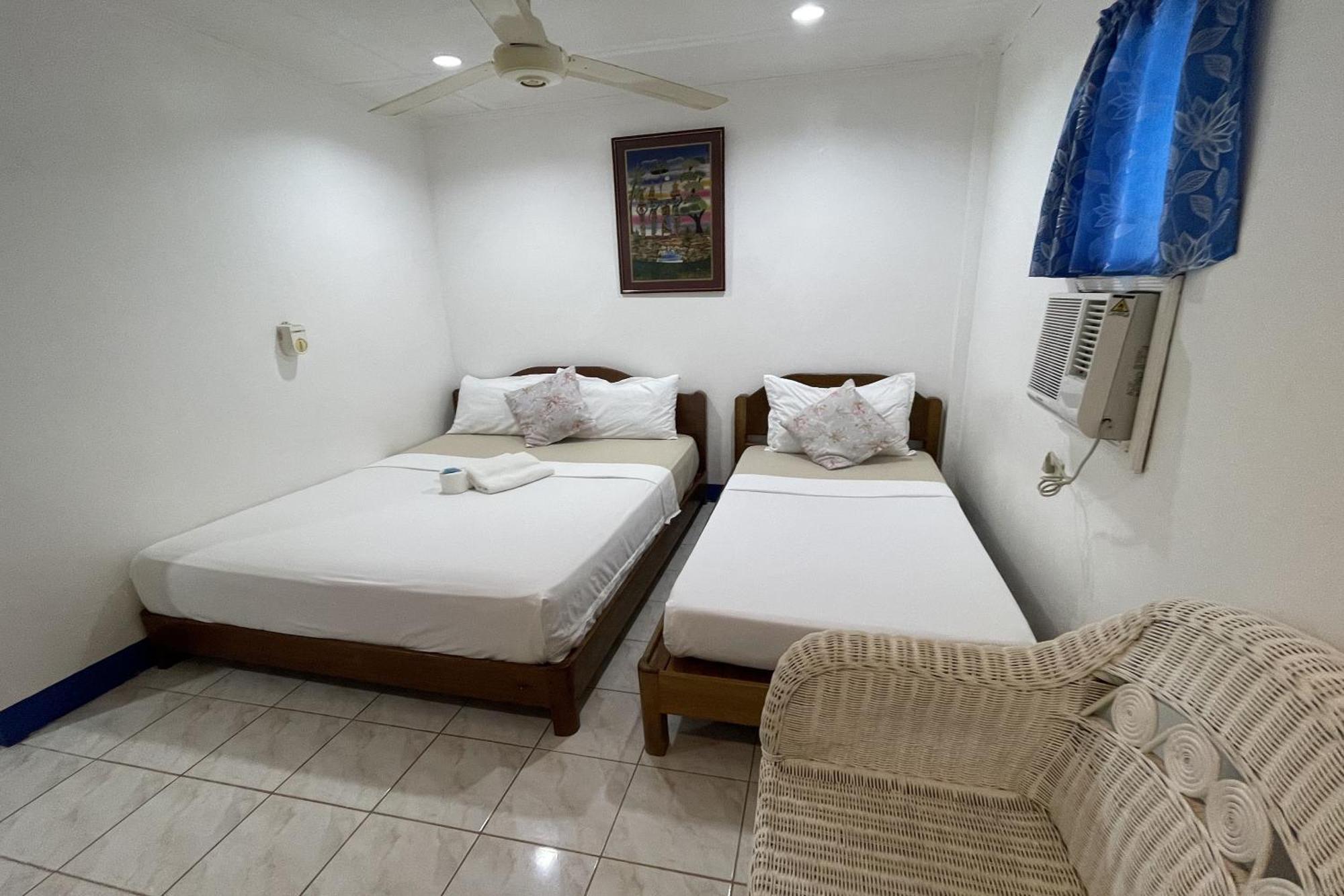 Casa De Praxides Tourist Inn Palawan Puerto Princesa Exteriör bild