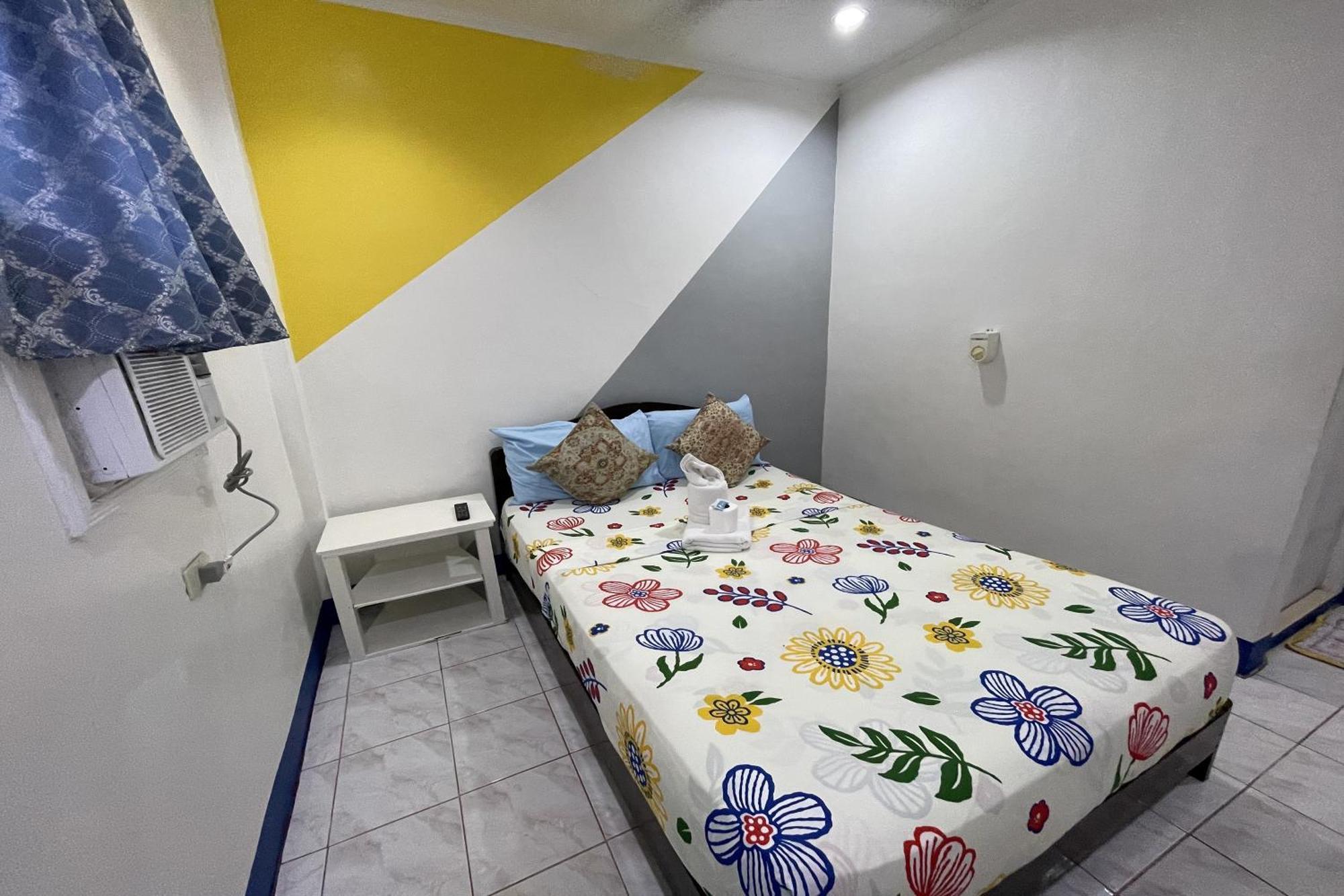 Casa De Praxides Tourist Inn Palawan Puerto Princesa Exteriör bild